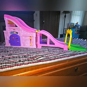 Fisher Price Little People Wheelies Race Track Fold Up Travel Compact Toy Pink